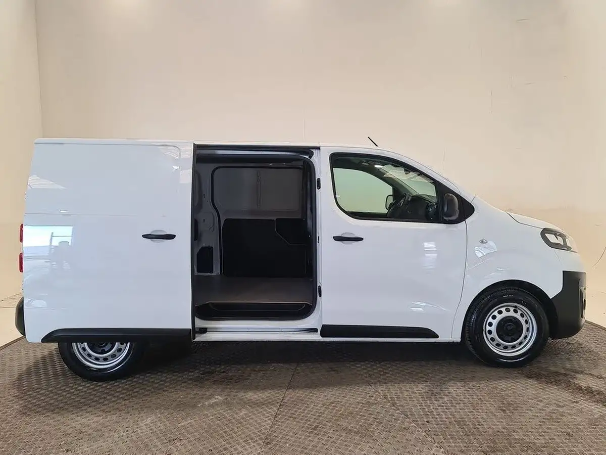 2023-vauxhall-vivaro-15td-2900-l1h1-prime-big-12