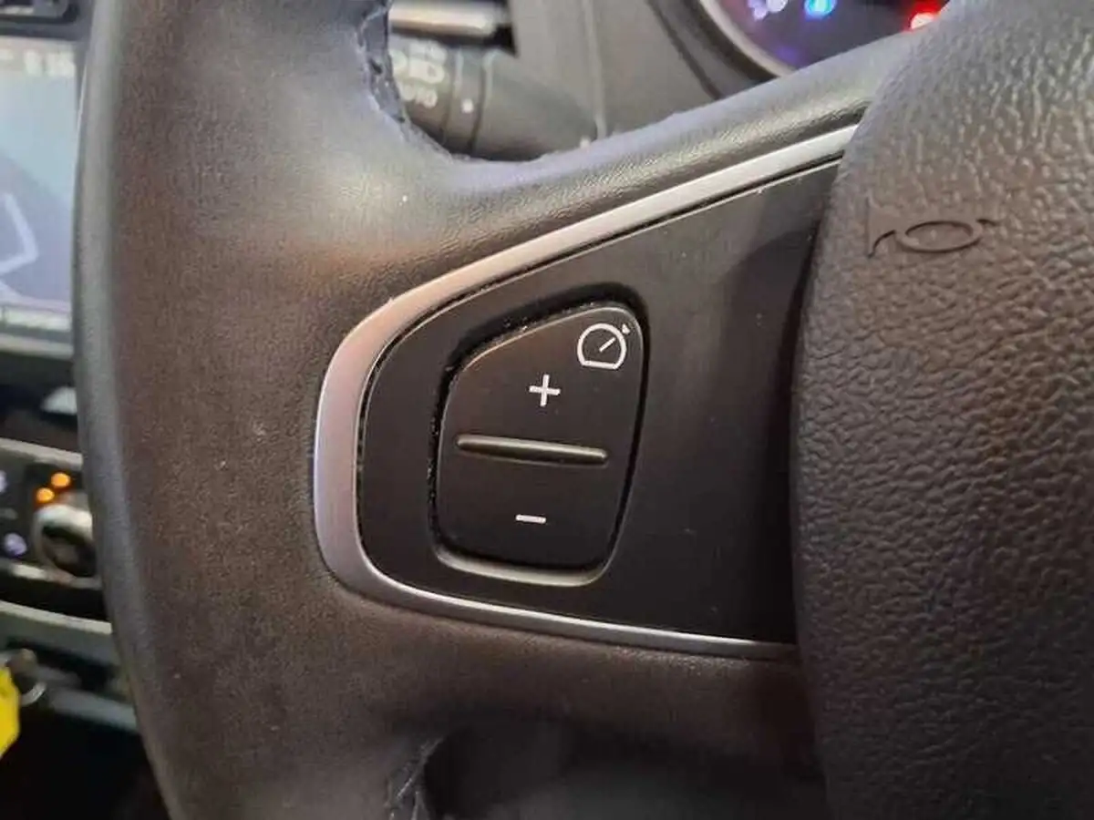 2017-renault-captur-09-tce-dynamique-nav-big-19