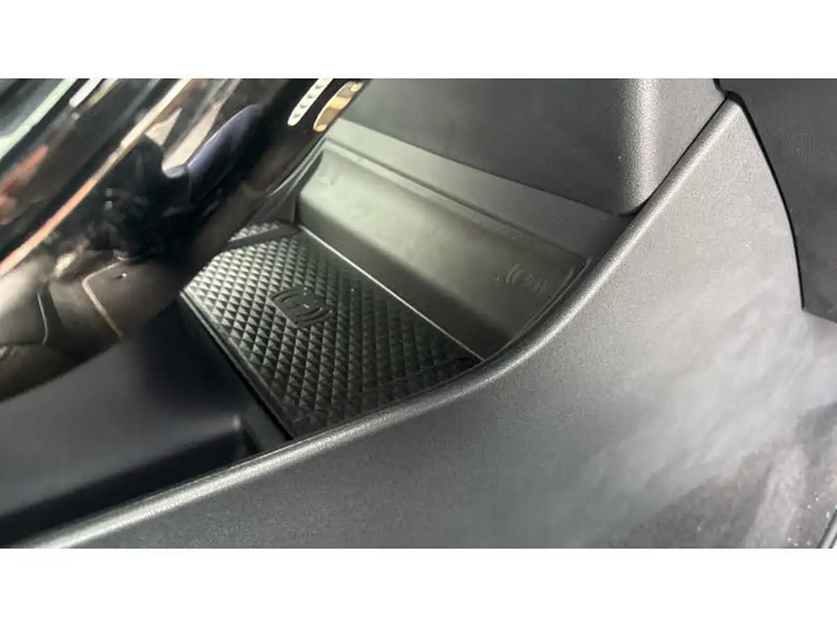 2022-land-rover-range-rover-evoque-20-d200-r-dynamic-se-big-32