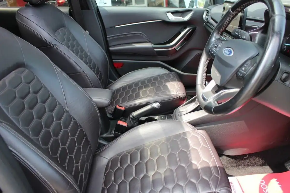 2019-ford-fiesta-10t-vignale-100ps-5d-auto-big-9