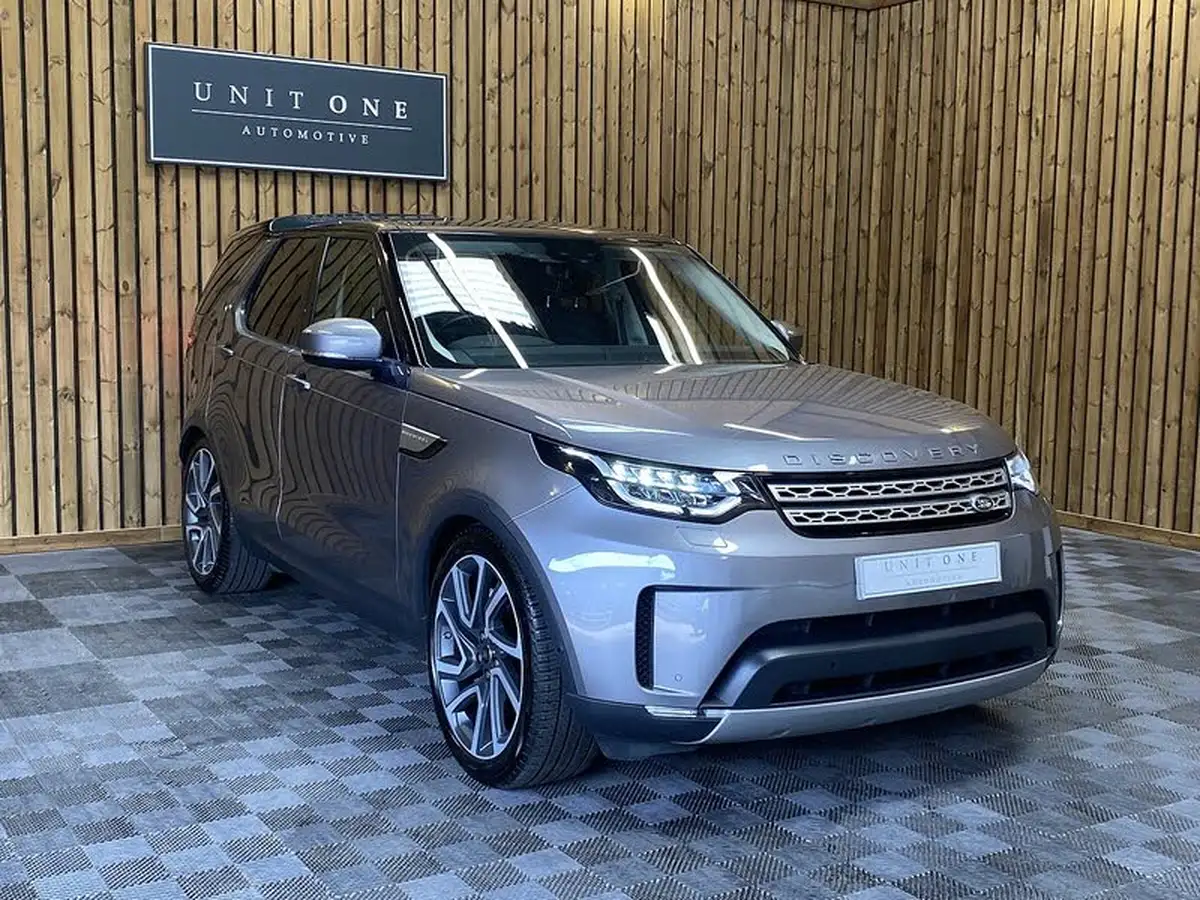 2020-land-rover-discovery-30-sd6-hse-big-14