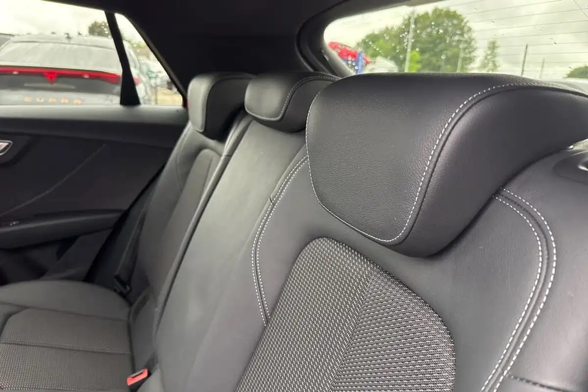 2021-audi-q2-10-30-tfsi-black-edition-big-17
