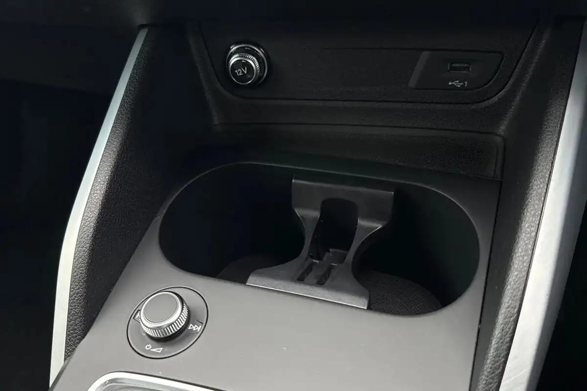 2021-audi-q2-10-30-tfsi-black-edition-big-45