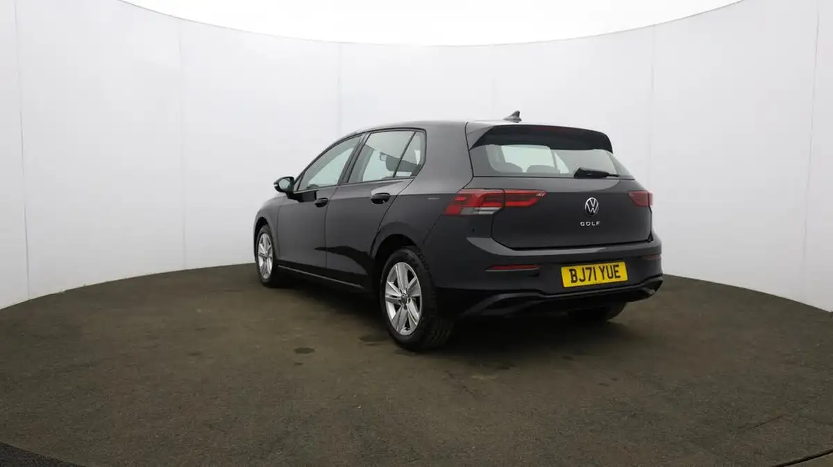 2021-volkswagen-golf-15-tsi-life-130ps-hatchback-big-43