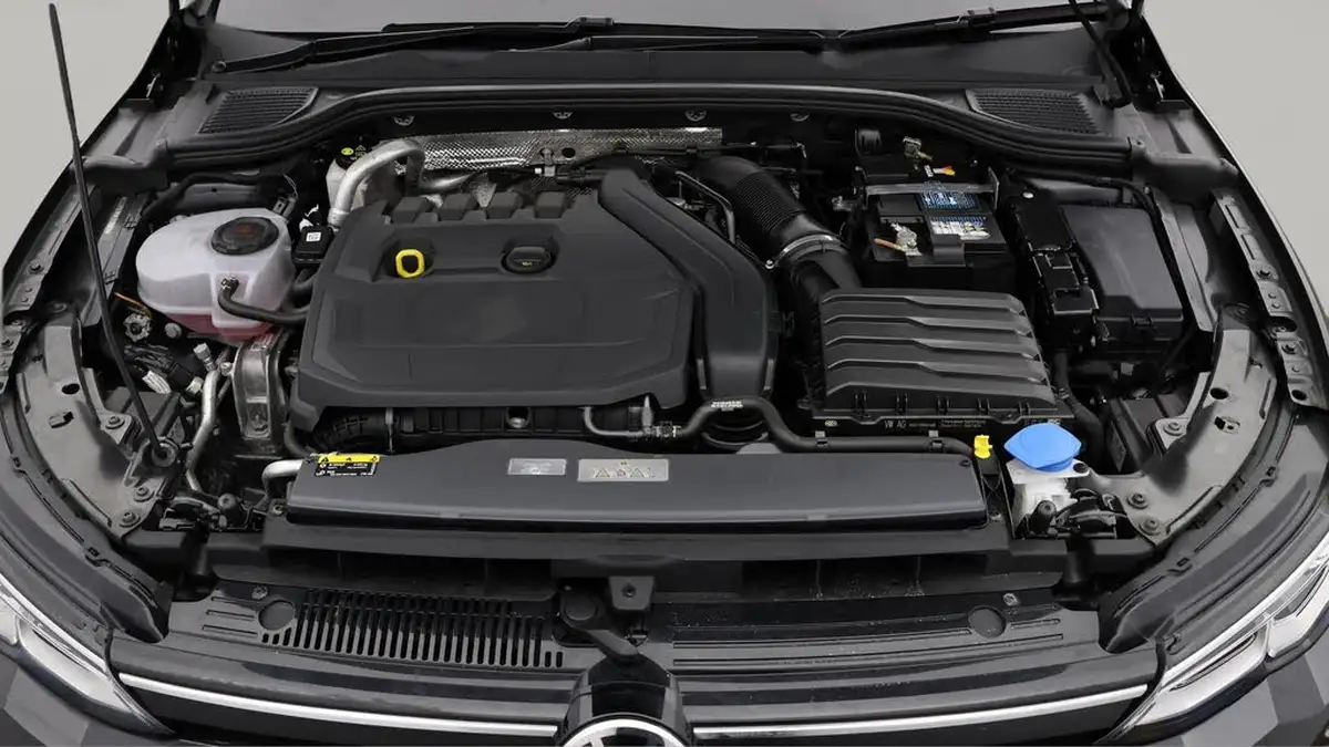 2021-volkswagen-golf-15-tsi-life-130ps-hatchback-big-19