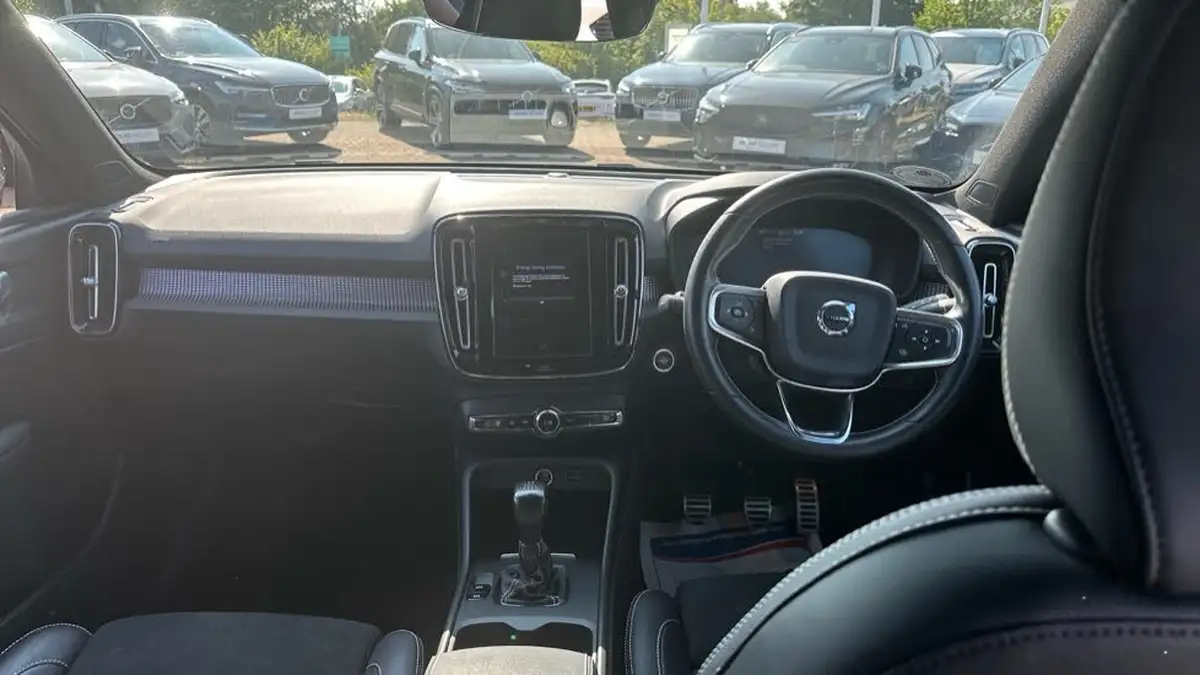 2021-volvo-xc40-15-t3-r-design-161bhp-big-4