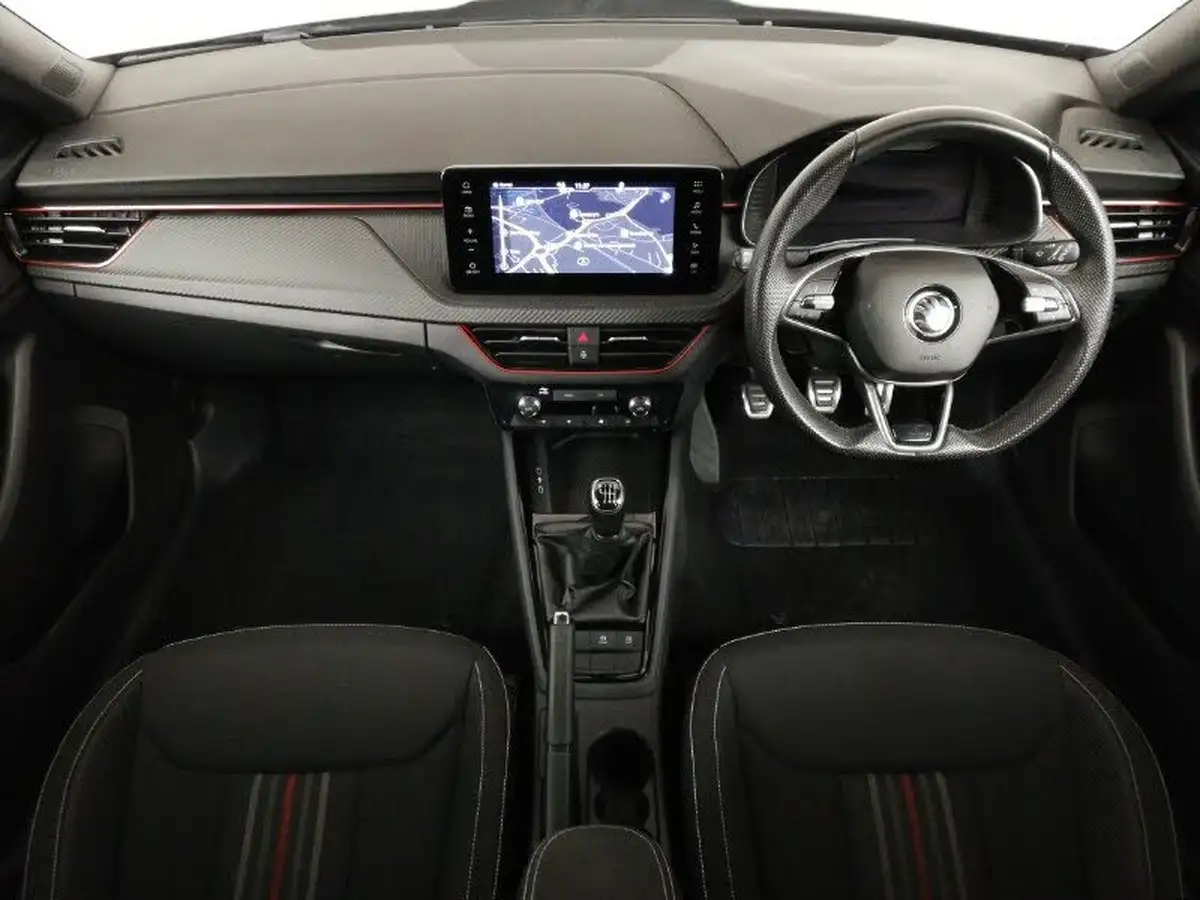 2024-skoda-kamiq-10-tsi-monte-carlo-116ps-big-2