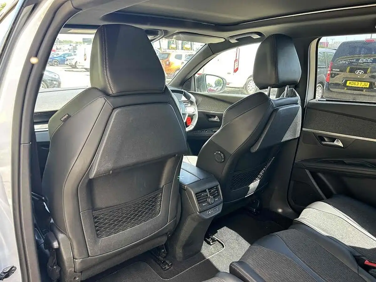 2018-peugeot-5008-suv-12-puretech-gt-line-big-16