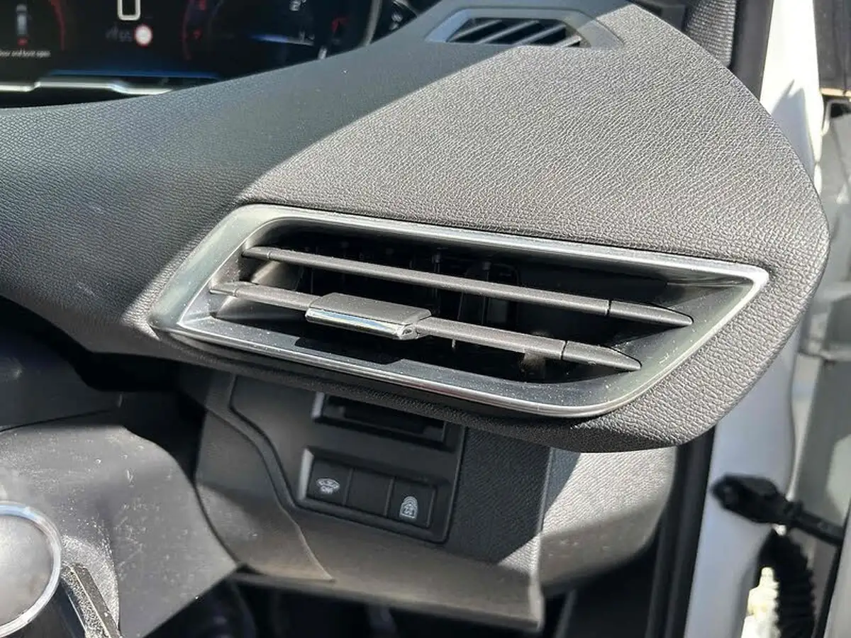 2018-peugeot-5008-suv-12-puretech-gt-line-big-44