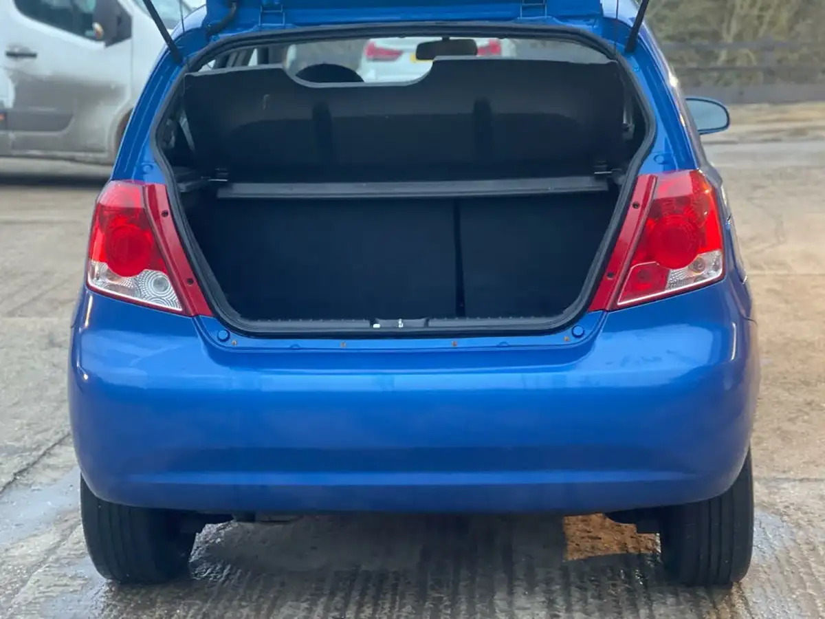 2008-chevrolet-kalos-12-se-big-15
