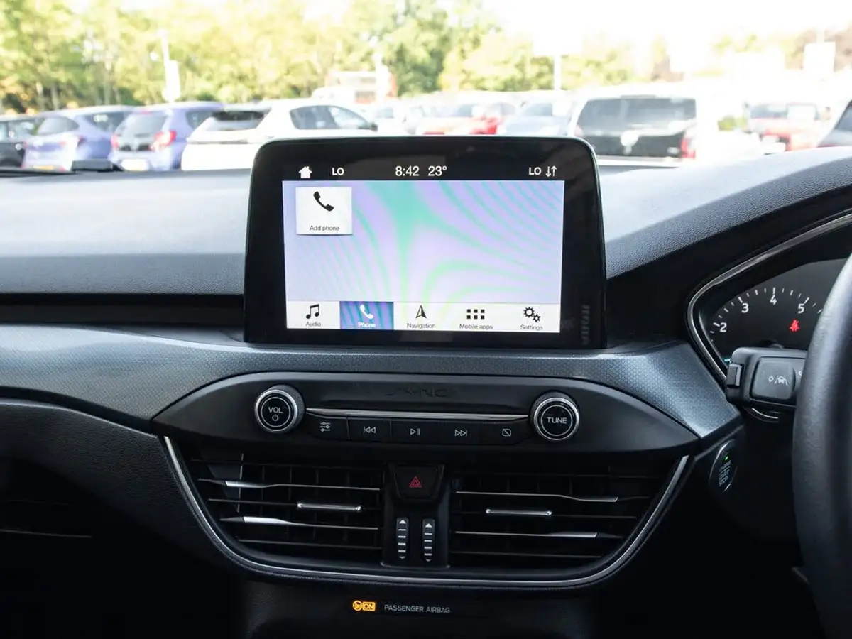 2019-ford-focus-15t-active-x-hatchback-big-22