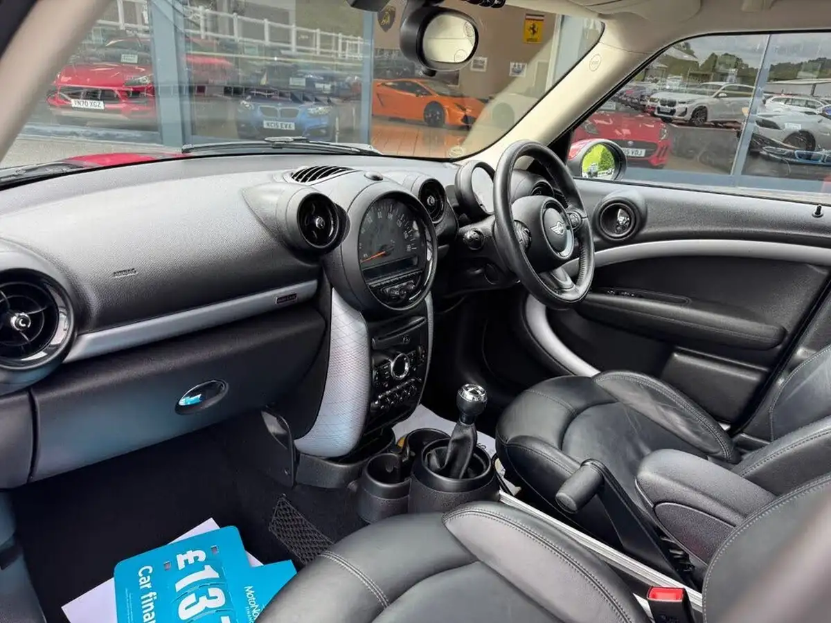 2016-mini-countryman-16-cooper-s-park-lane-edition-all4-big-18