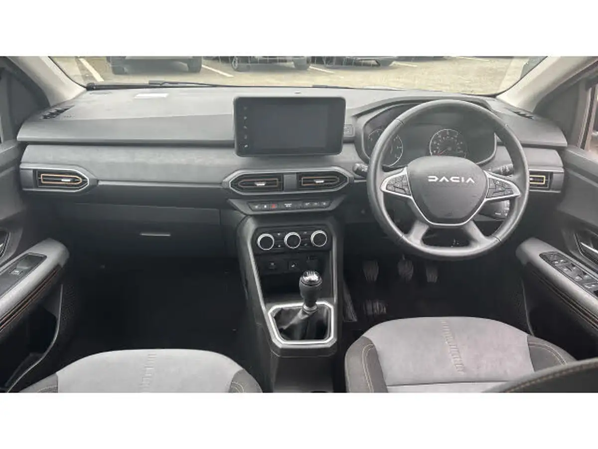 2024-dacia-sandero-stepway-10-tce-extreme-90bhp-big-9