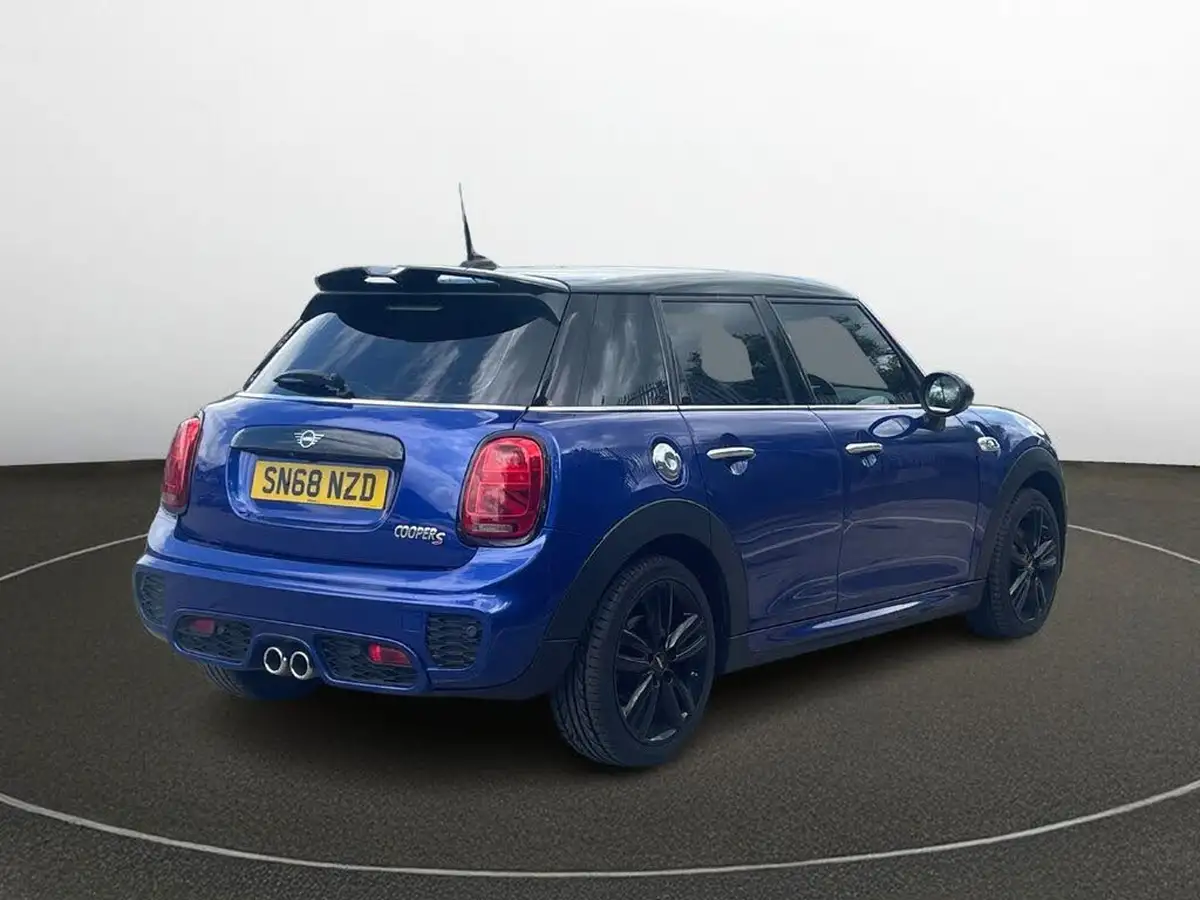 2018-mini-cooper-20-cooper-s-classic-ss-hatchback-5d-big-9