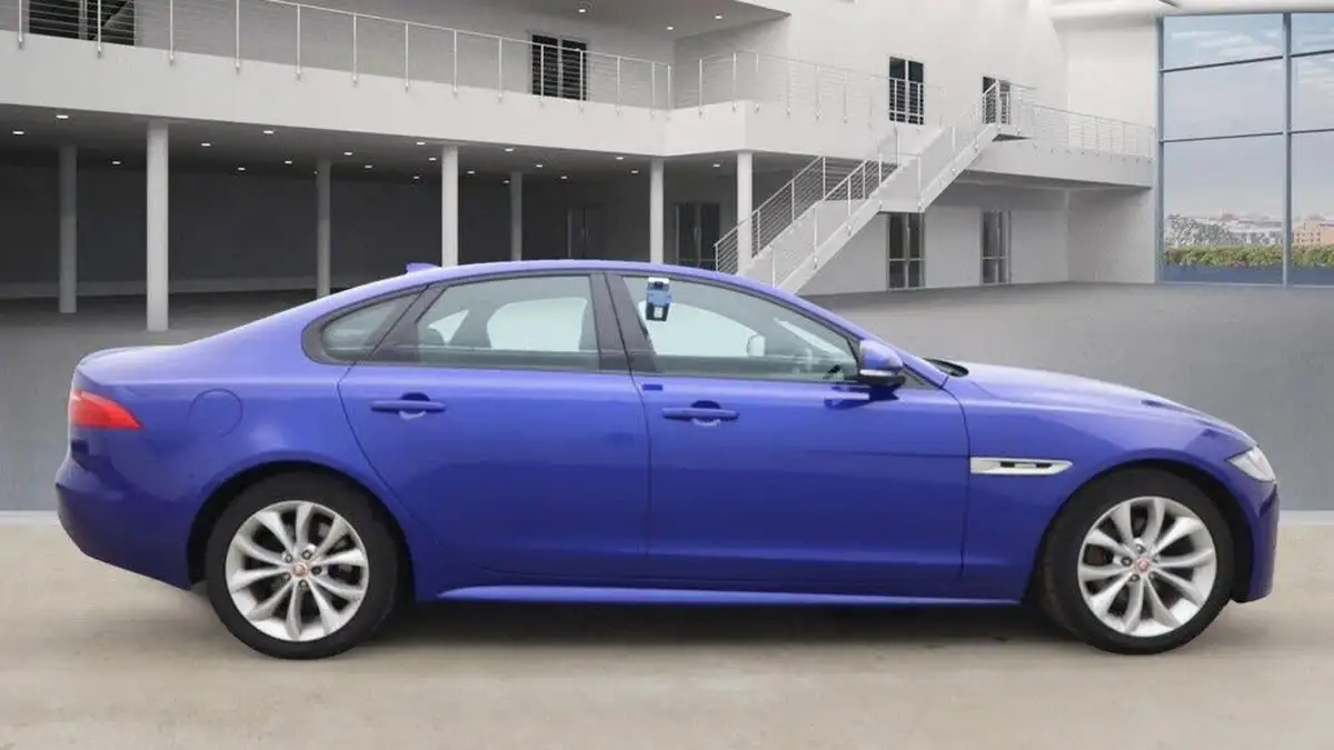 2018-jaguar-xf-20td-r-sport-180ps-saloon-4d-1999cc-auto-big-8