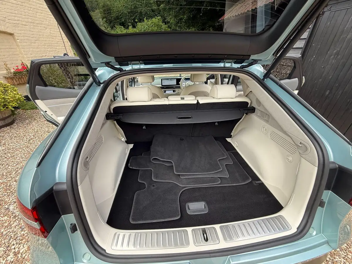 2022-genesis-gv60-e-sport-plus-big-57