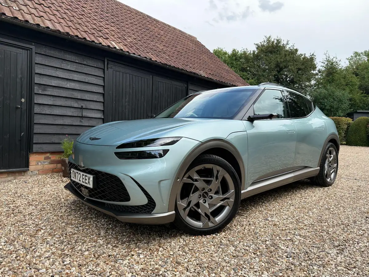 2022-genesis-gv60-e-sport-plus-big-5