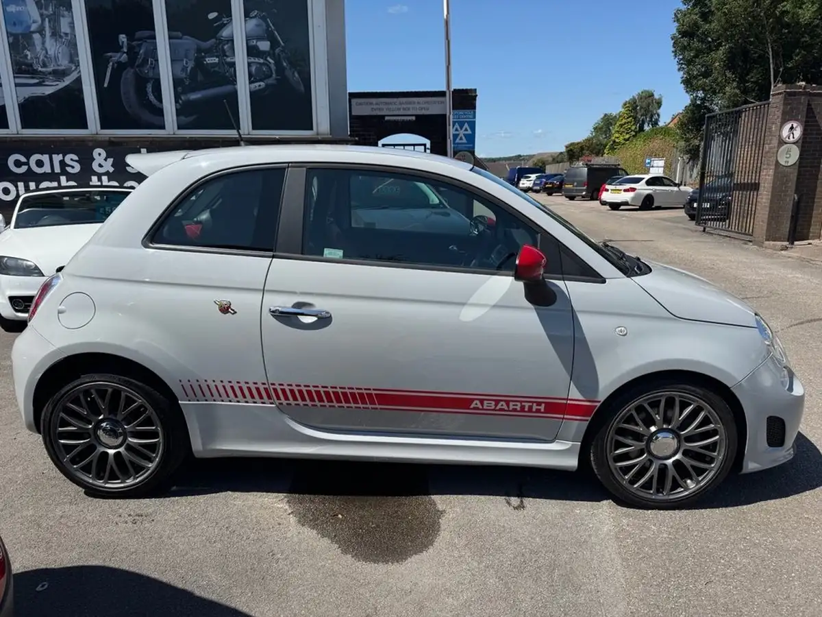 2015-abarth-500-14-big-7