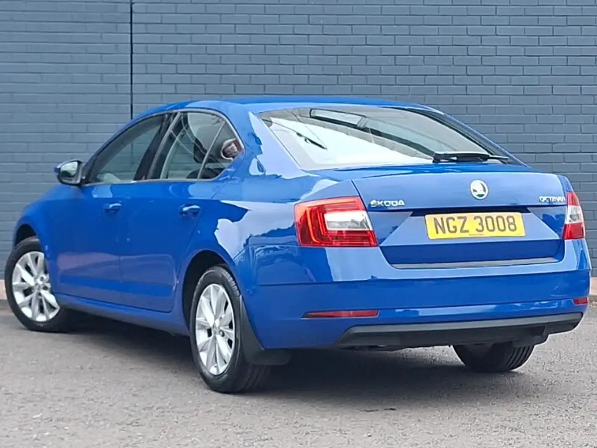 2019-skoda-octavia-10-tsi-s-hatchback-big-1
