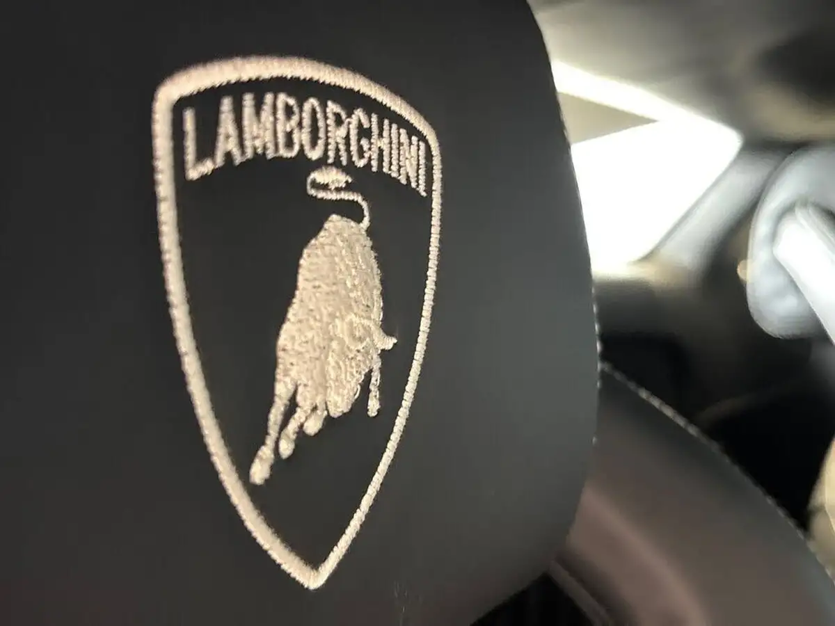 2009-lamborghini-gallardo-big-55