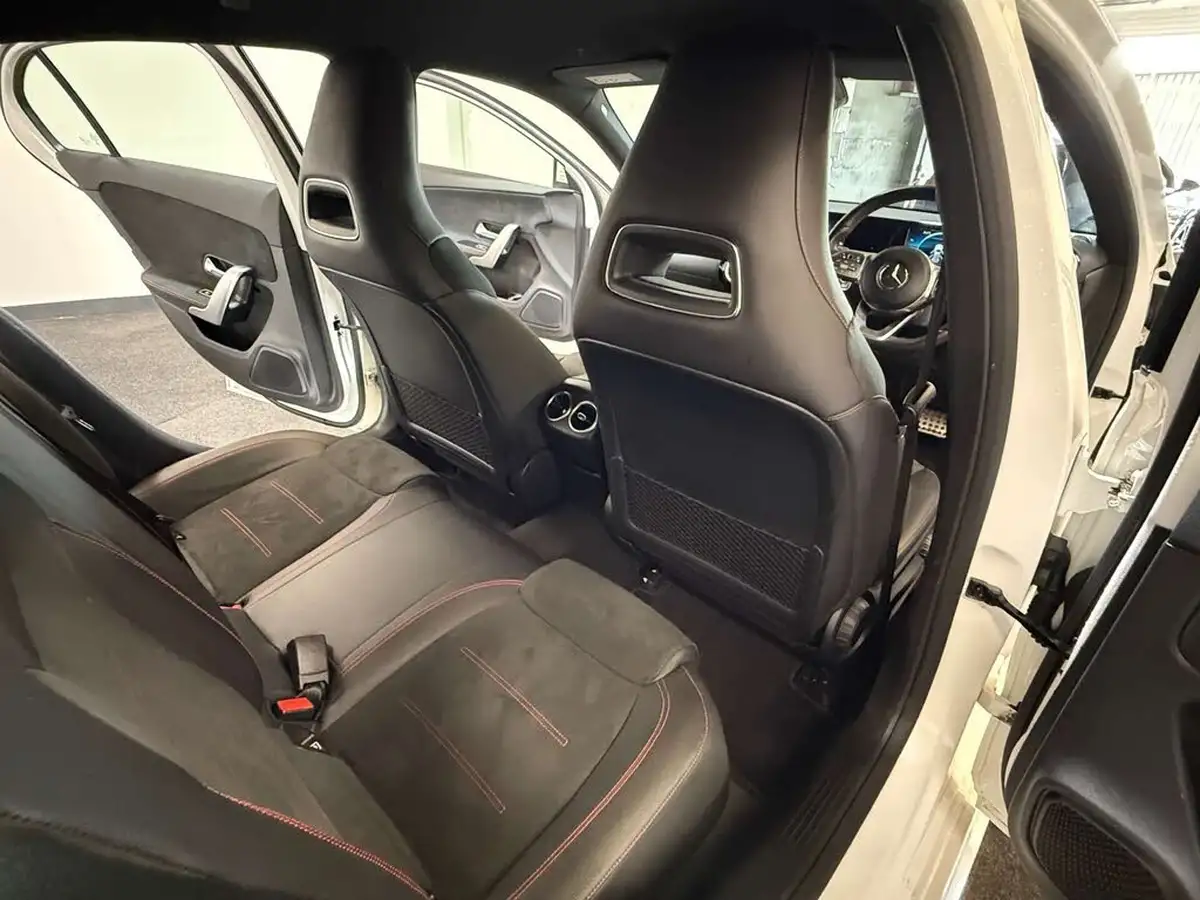 2019-mercedes-benz-a-class-20d-a200d-amg-line-hatchback-5d-big-32