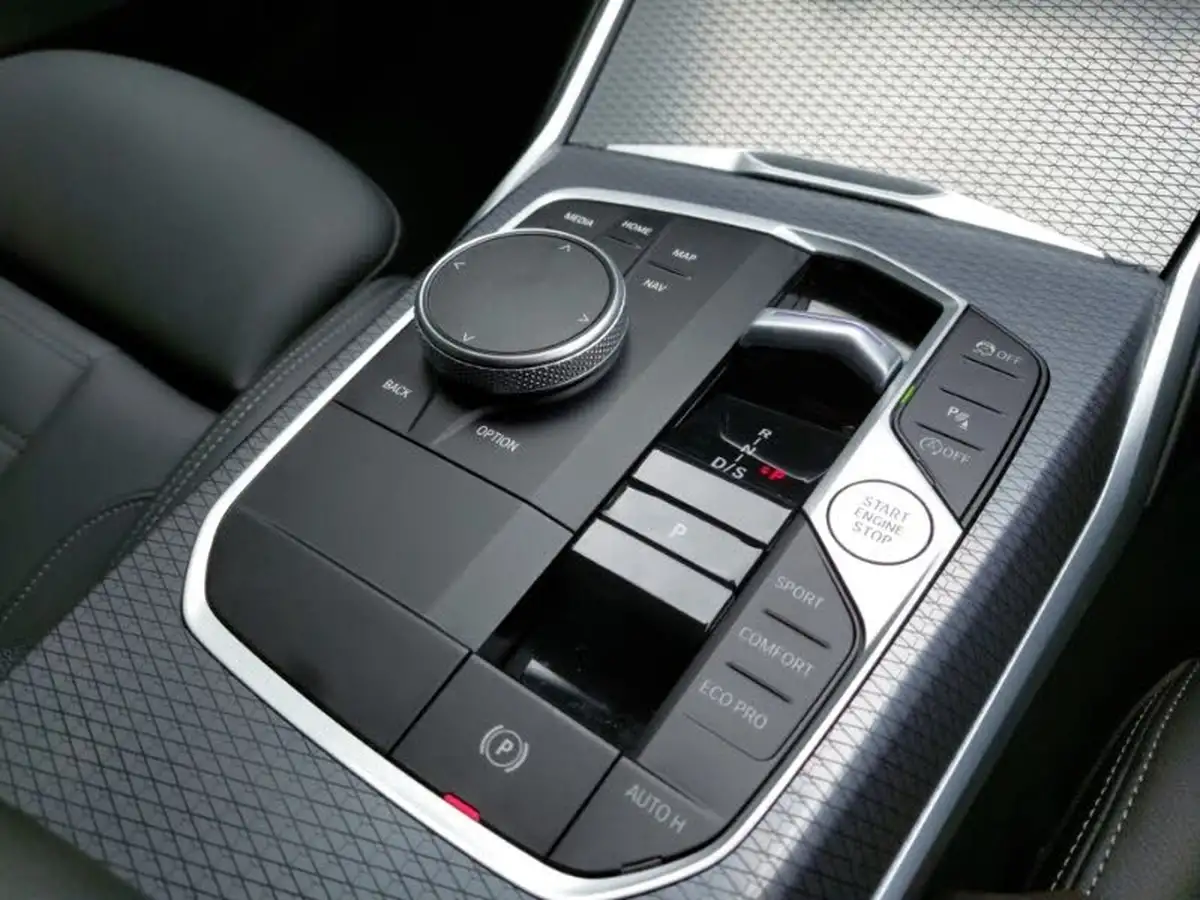 2024-bmw-3-series-20-320i-m-sport-touring-5d-big-14