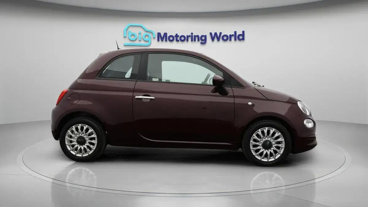 2020-fiat-500-10-lounge-big-8