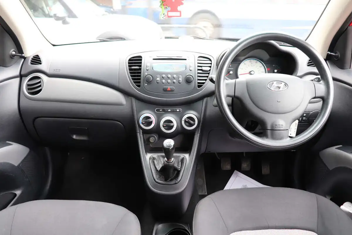 2009-hyundai-i10-12-classic-big-2