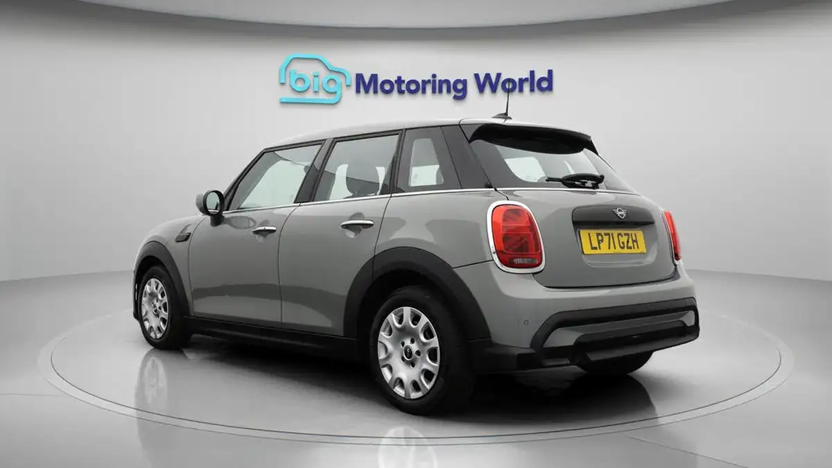 2022-mini-cooper-15-one-classic-5d-big-5