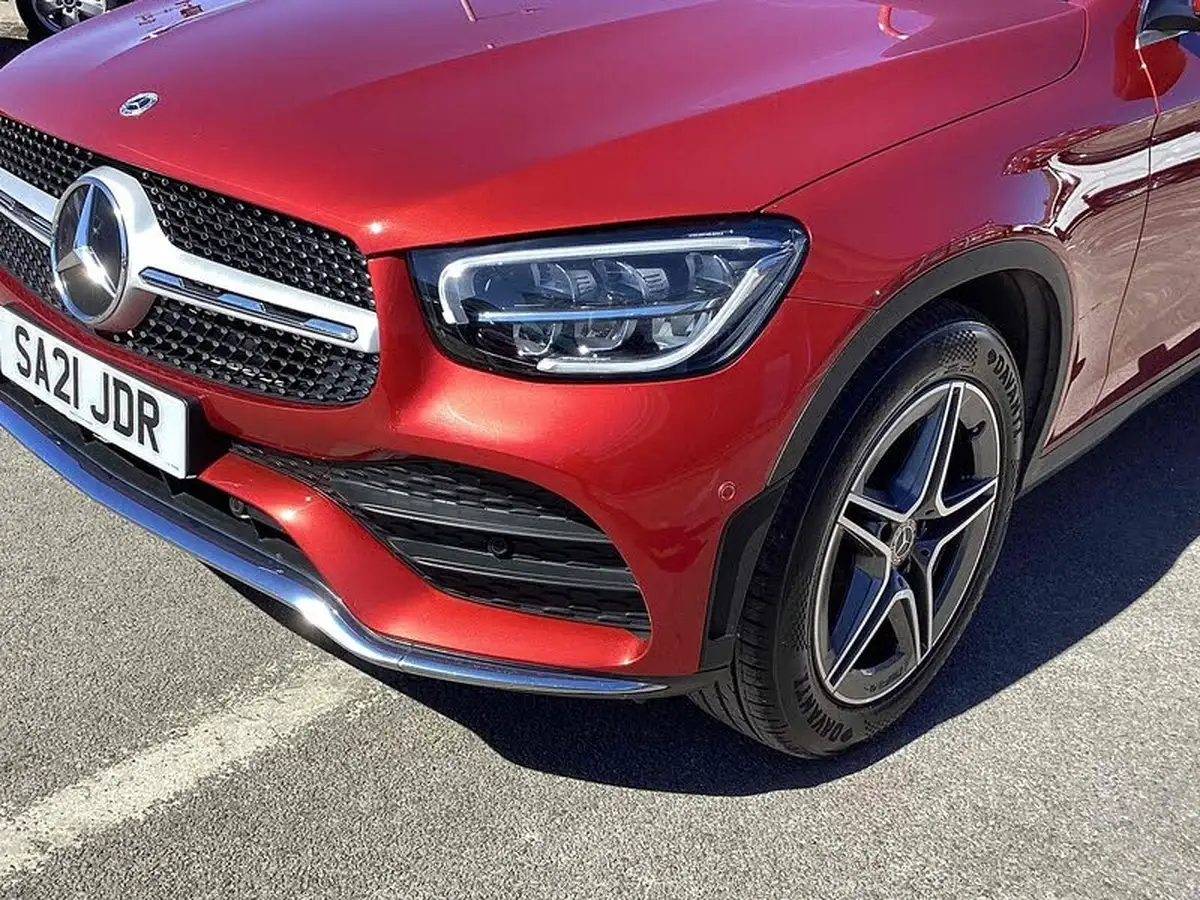 2021-mercedes-benz-glc-class-20d-glc220d-amg-line-station-wagon-5d-1950cc-4matic-plus-big-26