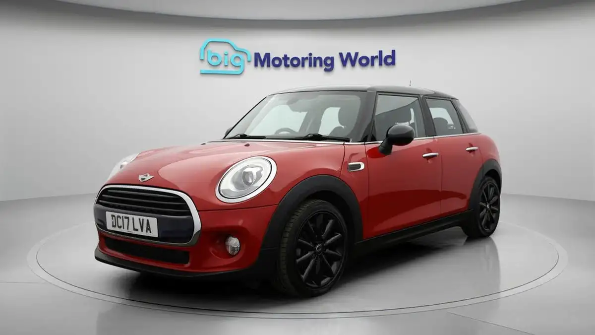 2017-mini-cooper-15-cooper-ss-hatchback-5d-big-3