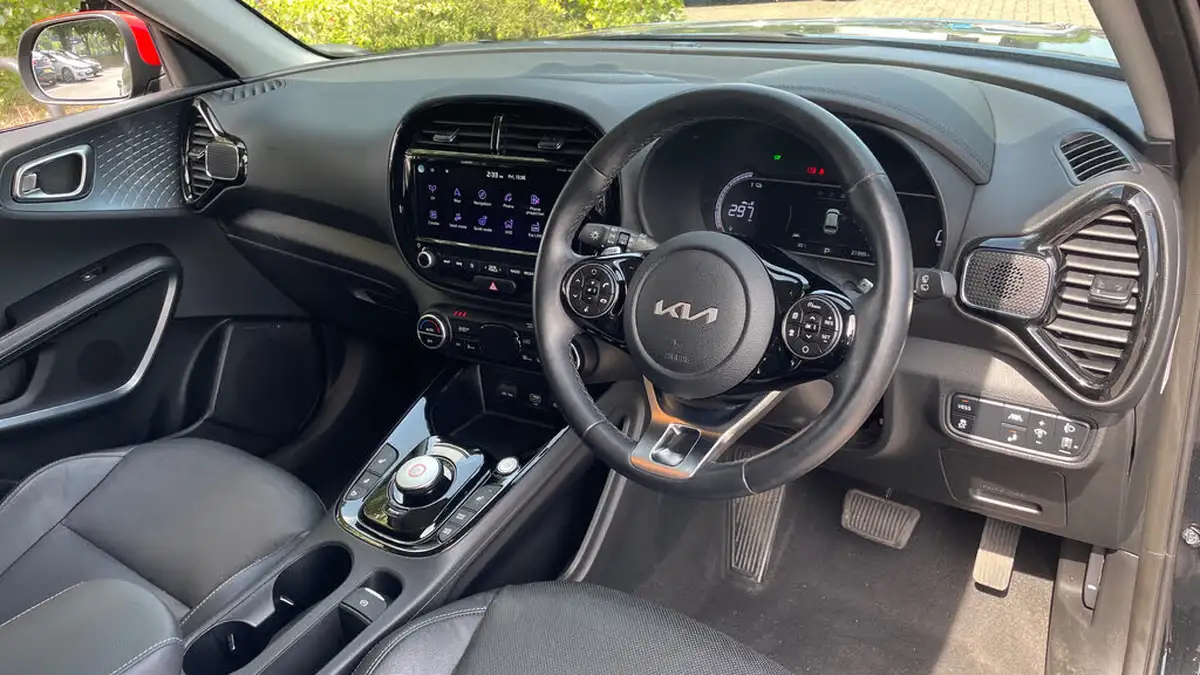 2022-kia-soul-ev-maxx-big-8