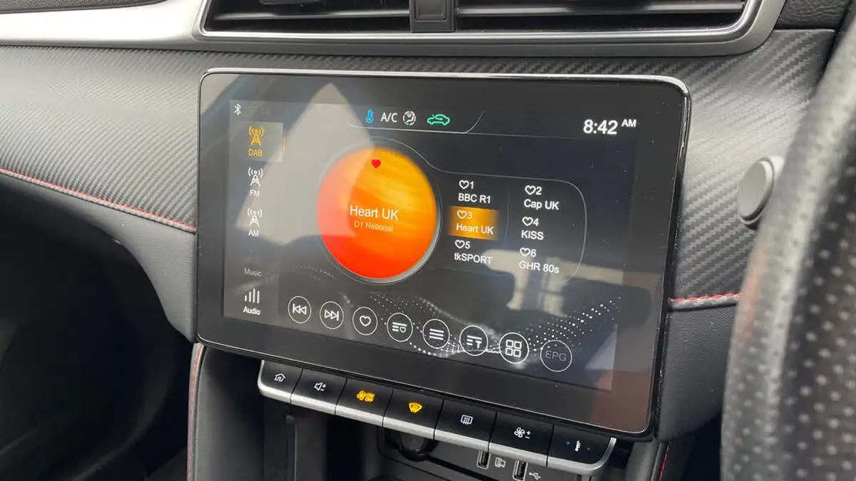 2022-mg-zs-suv-15-vti-tech-exclusive-big-25