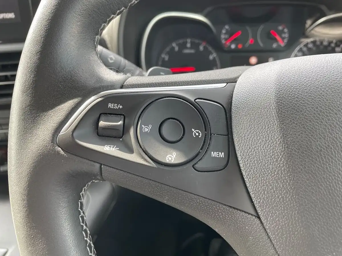 2020-vauxhall-combo-life-12i-energy-130ps-7st-auto-big-15