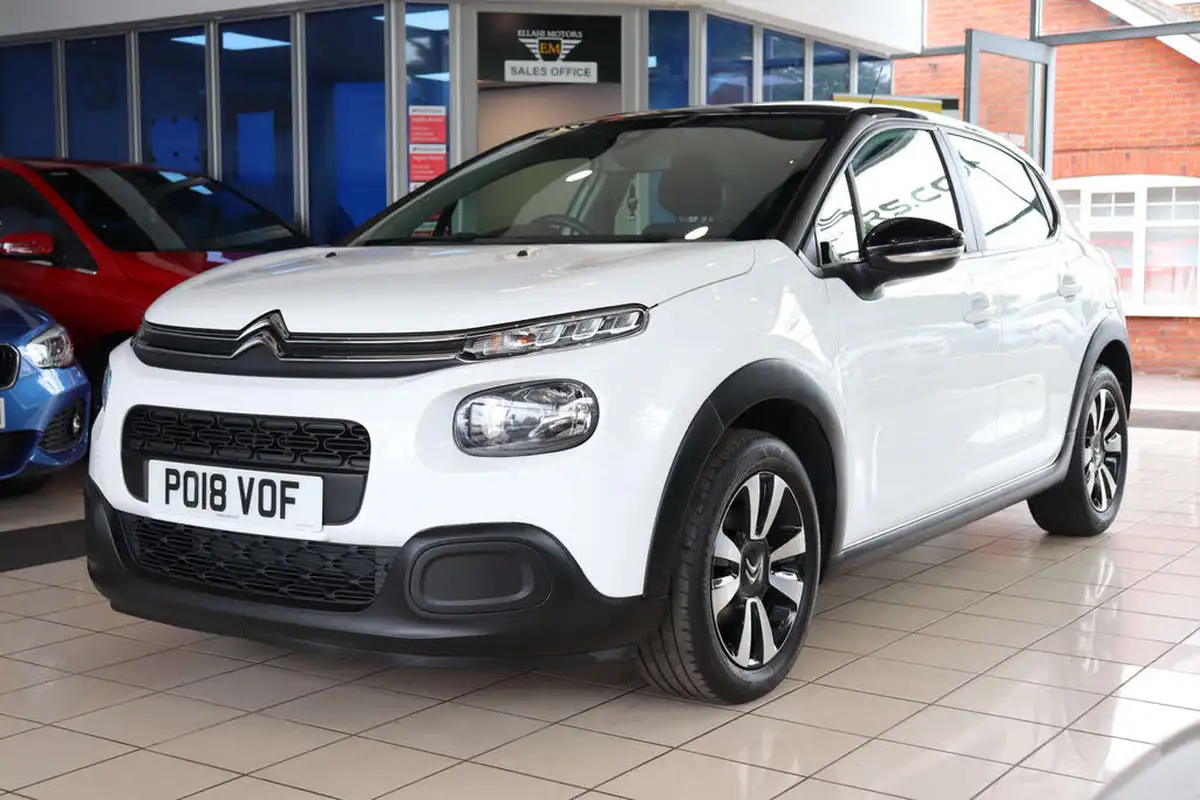 2018-citroen-c3-12-puretech-feel-82ps-big-1