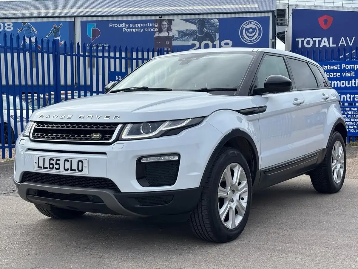 2015-land-rover-range-rover-evoque-20td4-se-tech-ss-hatchback-5d-auto-big-0