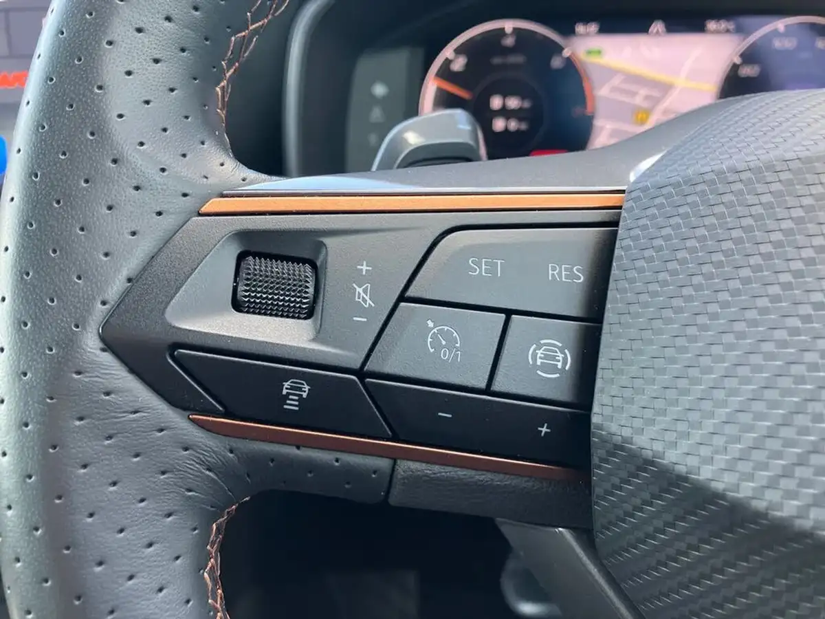2024-cupra-formentor-14-e-hybrid-v2-big-18