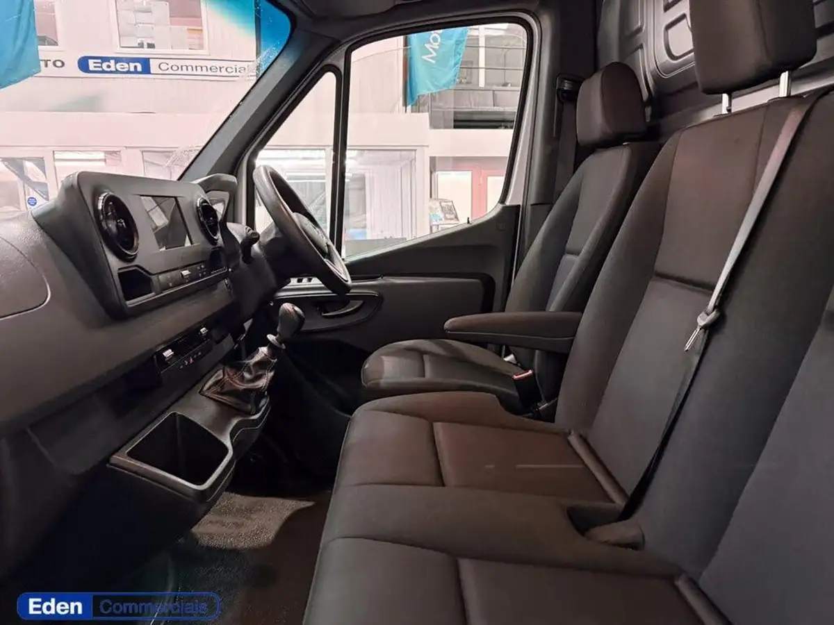 2024-mercedes-benz-sprinter-20cdi-315-l2h1-premium-big-8