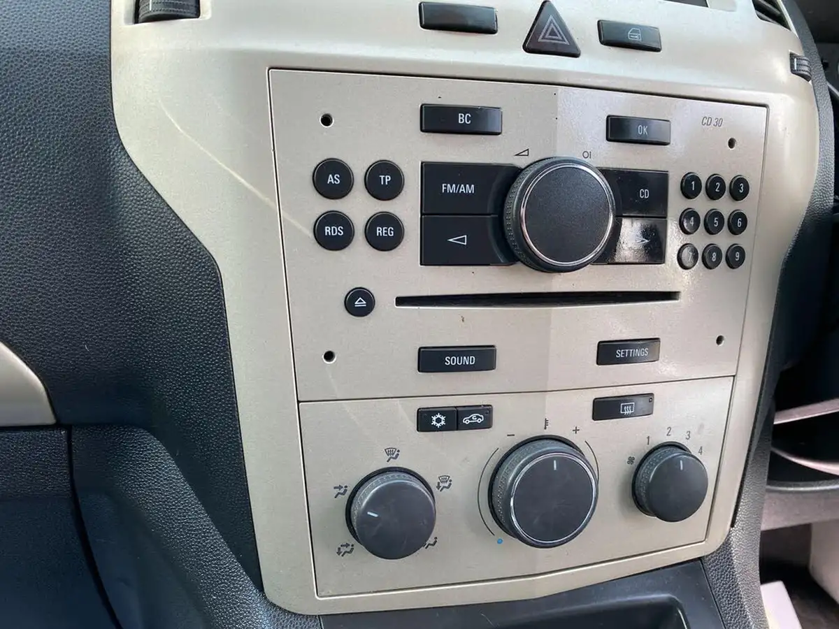 2008-vauxhall-zafira-16-breeze-big-46