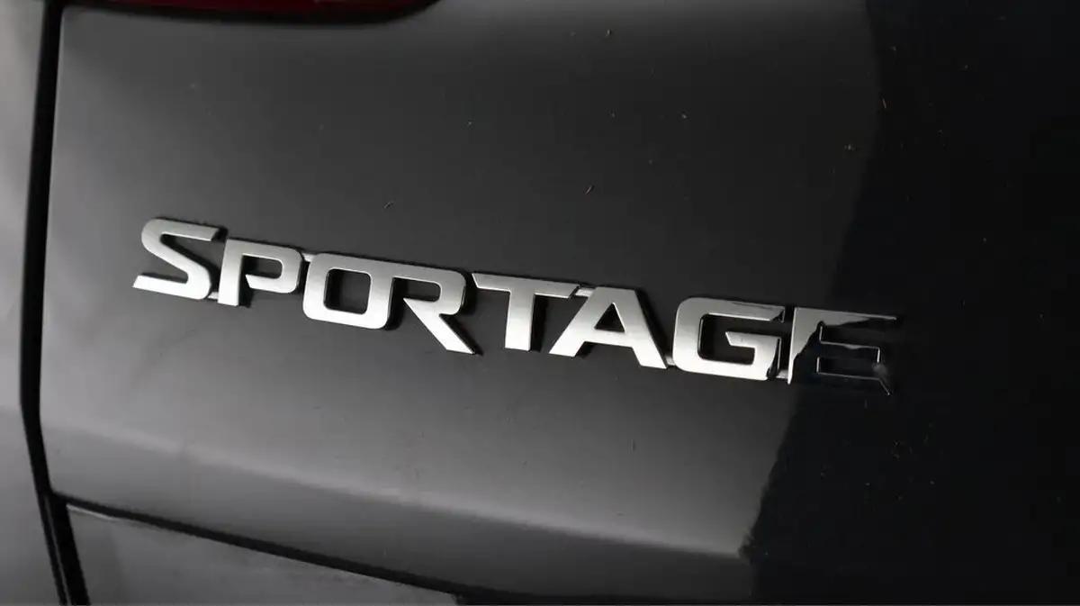 2021-kia-sportage-16-gdi-2-big-34