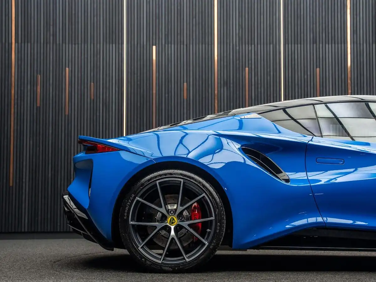 2023-lotus-emira-35-first-edition-v6-big-20