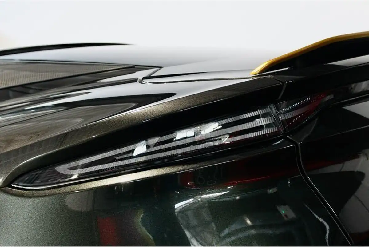 2023-aston-martin-dbs-big-61