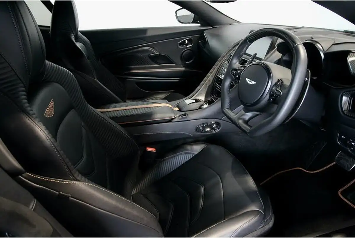 2023-aston-martin-dbs-big-9