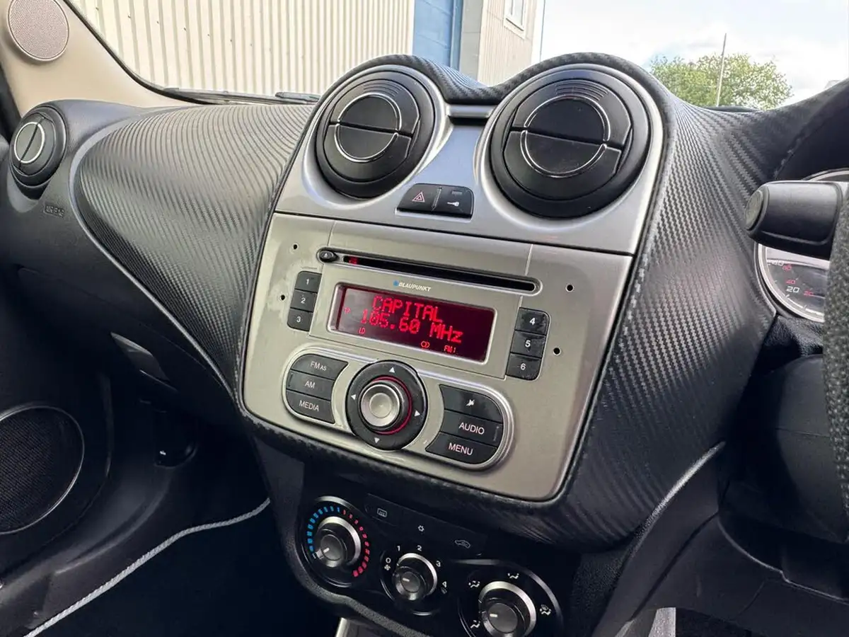 2009-alfa-romeo-mito-14-lusso-16v-big-21
