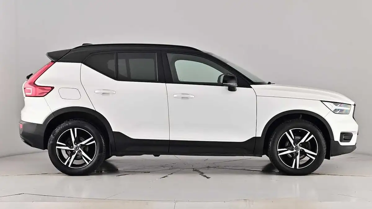 2021-volvo-xc40-15-t3-r-design-161bhp-big-2