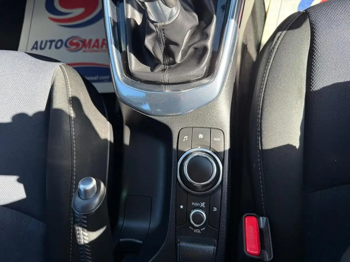 2016-mazda-mazda2-15-se-l-90ps-big-22