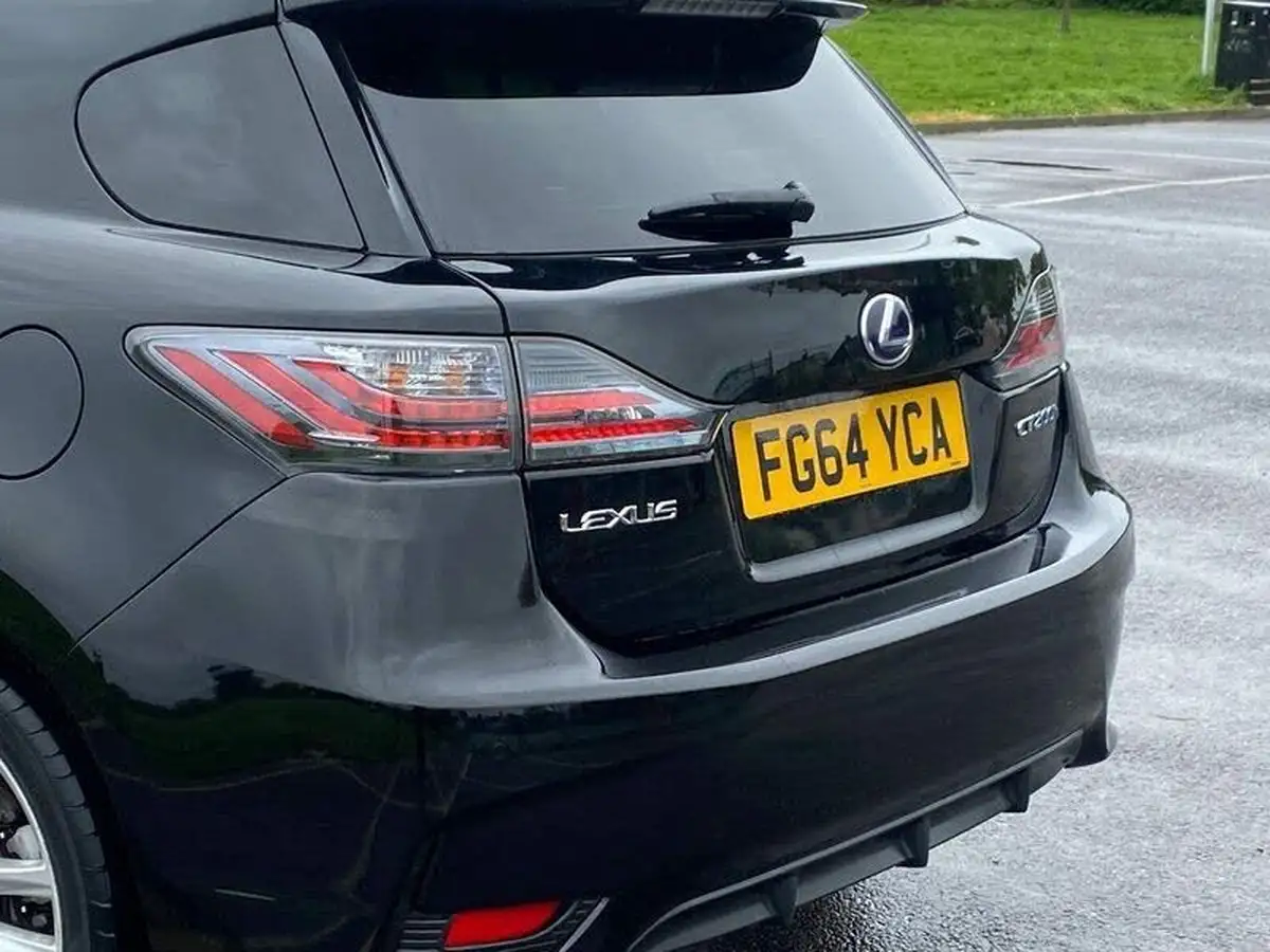 2014-lexus-ct-200h-18-advance-big-38