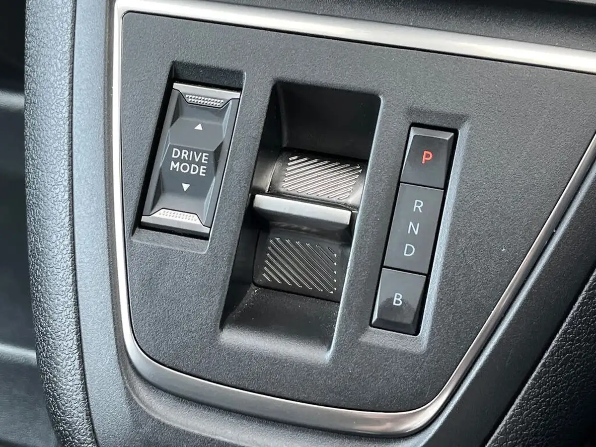 2023-vauxhall-vivaro-e-3100-75kwh-l1h1-prime-panel-van-big-21