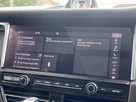 2019-porsche-macan-20-small-24