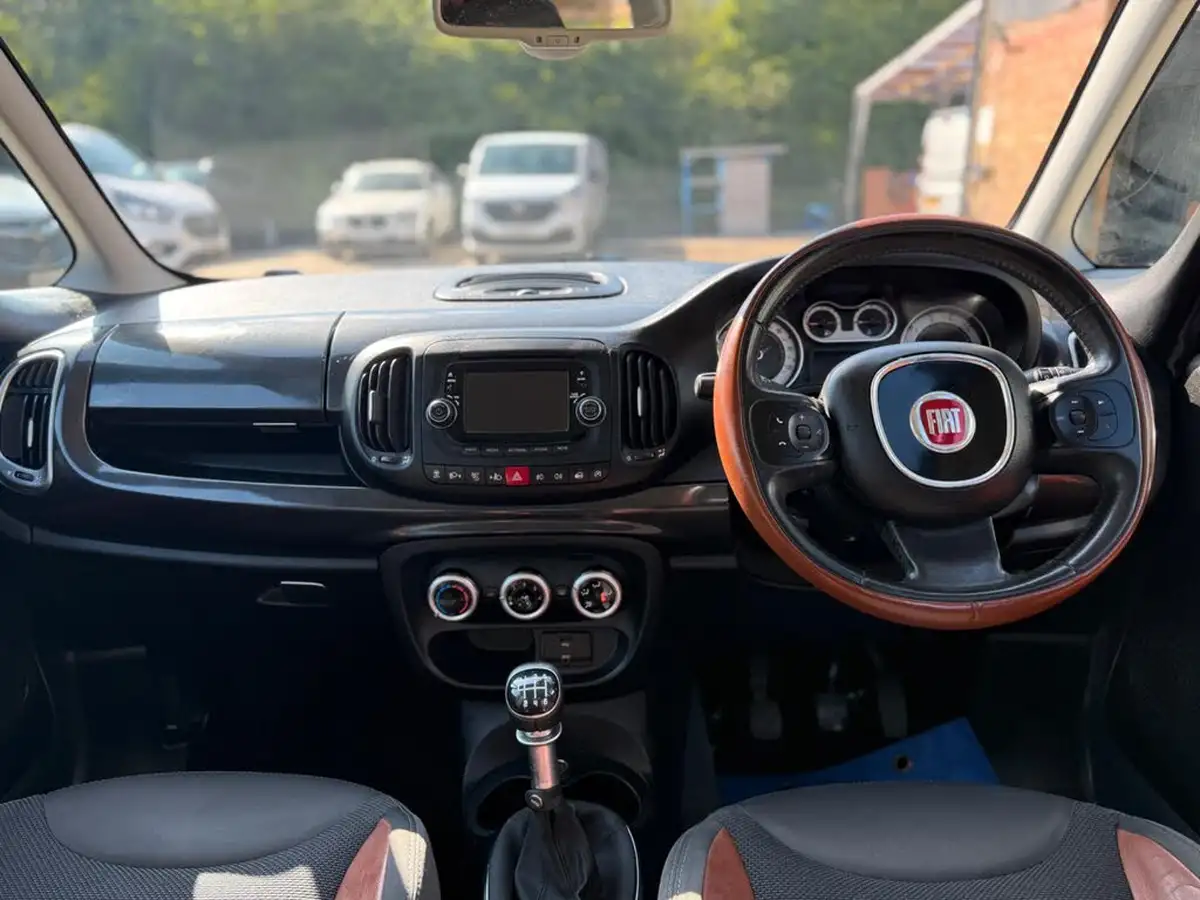 2013-fiat-500l-16-multijet-trekking-big-14